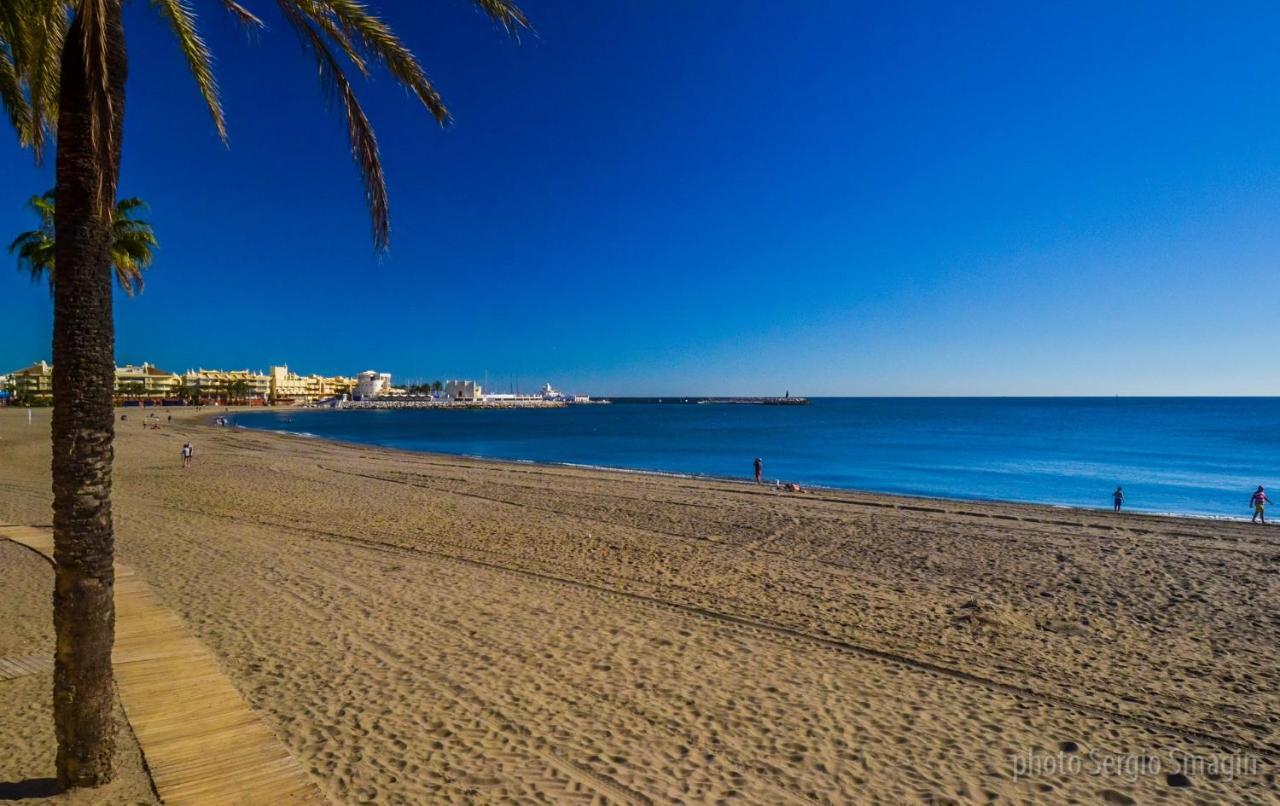 712 Iris Apartamentos - Vista Al Mar - A 10 Min De La Playa Caminando Y 5 Min Del Centro ベナルマデナ エクステリア 写真
